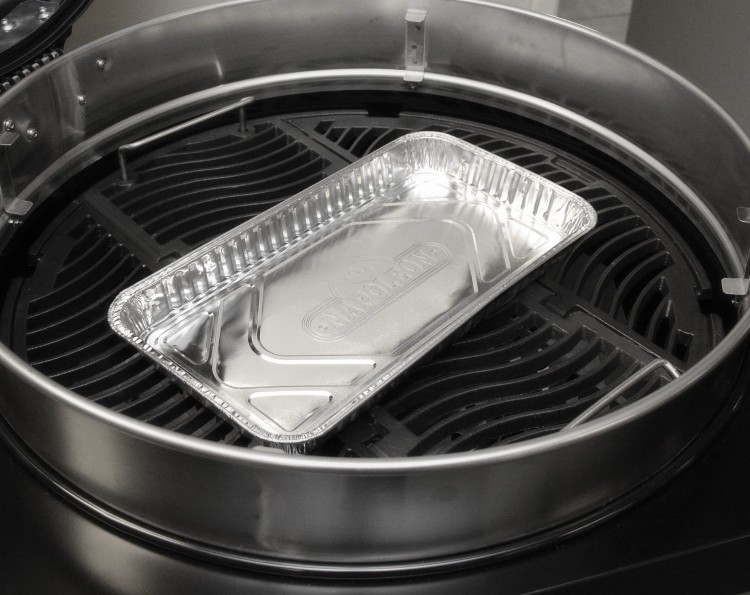 62008_grease_trays_in_use_napoleon_grills.jpg