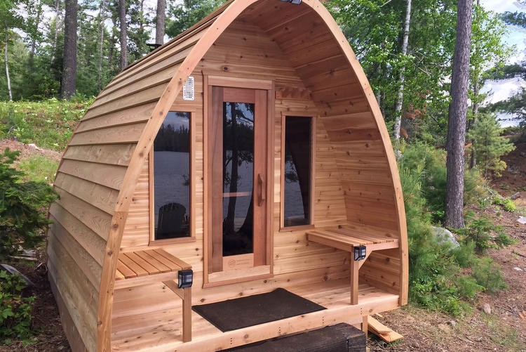 710_Dundalk_Leisurecraft_europe_POD_sauna_knotty_western_red_cedar_front_porch_extra_natural_light.ecc7be6641b63939ea4a2b488de5d3af.jpg