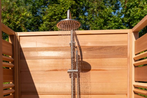 264_Dundalk_leisurecraft_europe_Red_Cedar_shower.0b97c9464f60d2494ecda65d15d0f348.jpg