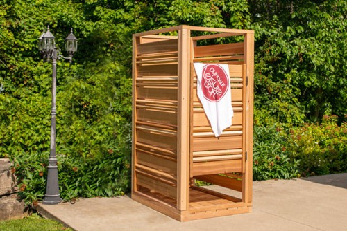 263_Dundalk_leisurecraft_europe_Red_Cedar_cloudburst_outdoor_shower_made_in_canada.0b97c9464f60d2494ecda65d15d0f348.jpg