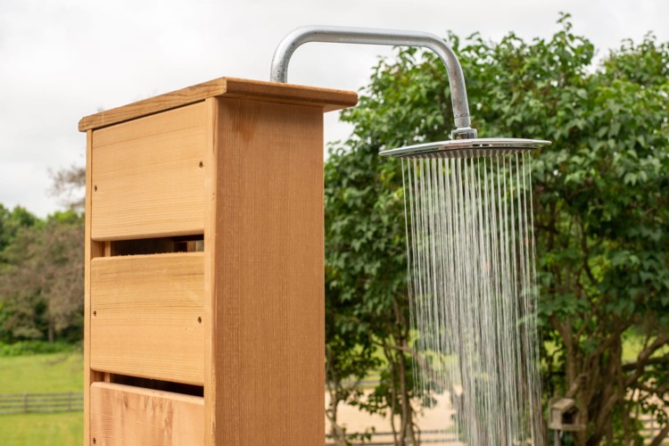 255_Dundalk_leisurecraft_europe_Red_Cedar_sunlight_shower_solid_construction.jpg