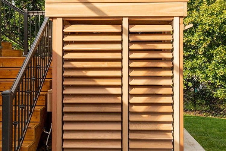 72_Leisurecraft_Europe_Dundalk_pure_cube_outdoor_sauna_privacy_panel_closed.d00f4c71ca45f7a09ae63faea7ac251a.jpg