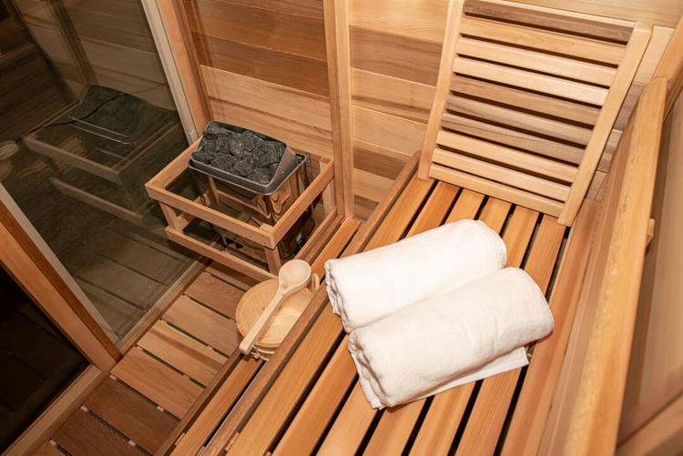 91_Pure_cube_collection_leisurecraft_europe_canadian_cedar_sauna.5fd936066284c9e2e0a59e6907a577e5.jpg