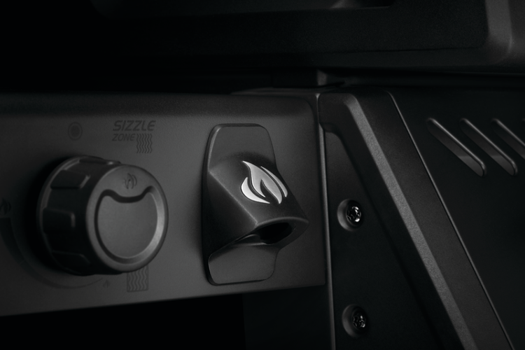 Grill gazowy Napoleon Freestyle PHANTOM 425 z palnikiem do steków 800°C, grafit - F425DSIBPK-PL-PHM www.grille-bielsko.pl otwieracz