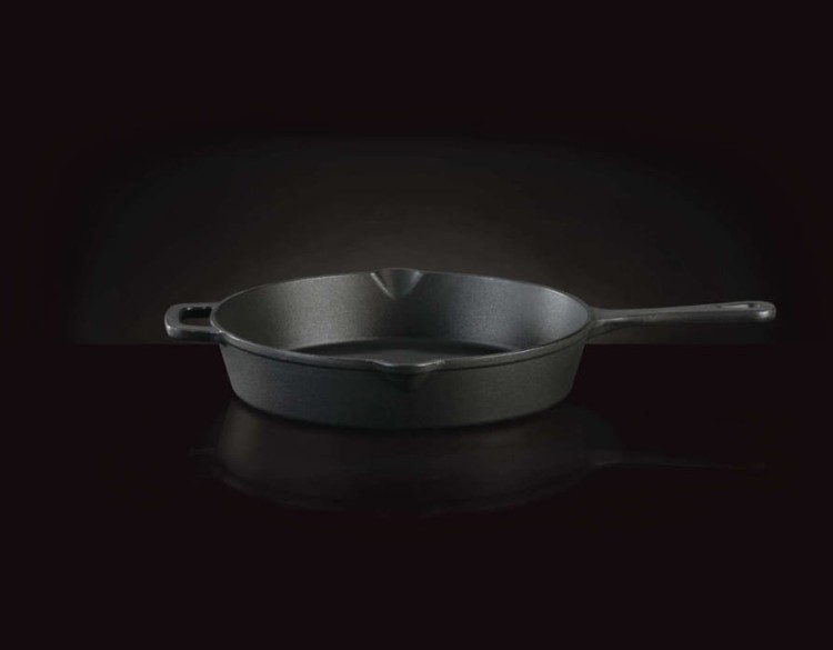 56058-Web-Gallery-03-56058-Lrg-12-in-Frying-Pan-OnBlack-Straight.jpg