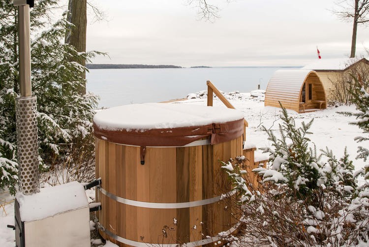 236_Dundalk_leisurecraft_europe_red_cedar_hottub_hot_tub.d8e3bd1aad7f9fb60be87b83aa8727a3.jpg