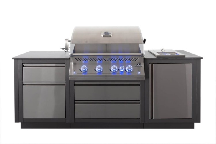 Kuchnia zewnętrzna OASIS 105, do zabudowy serii 700 o szerokości 32″ z palnikiem bocznym Sizzle Zone www.grille-bielsko.pl