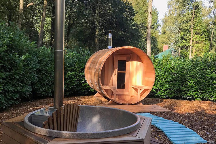 23_Dundalk_leisurecraft_europe_clear_red_cedar_barrel_sauna_hot_tub.40f2fce311b750113dc601b780b1711e.jpg