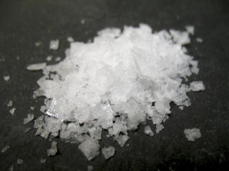 Maldon-Sea-Salt-Flakes_upclose.jpg