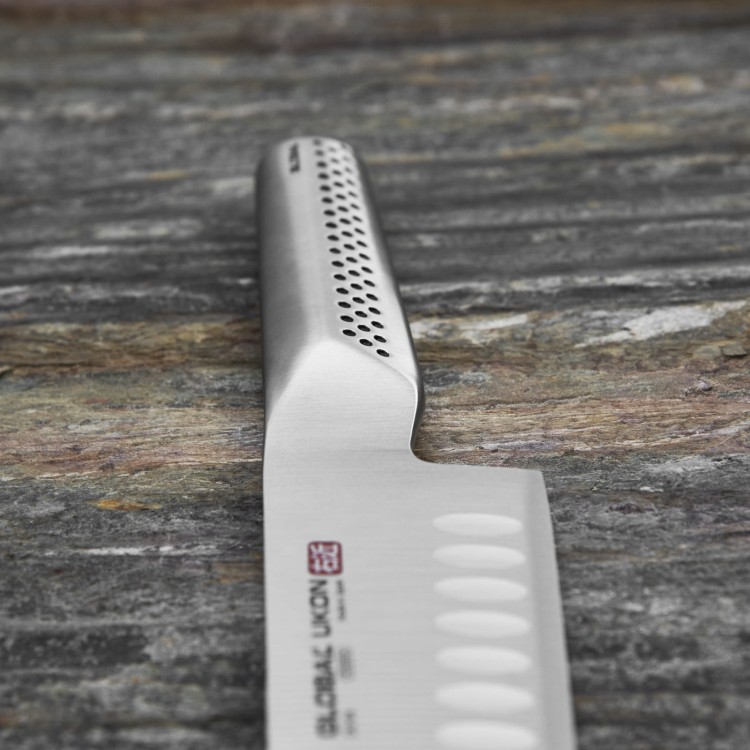 pol_pl_Global-Ukon-Noz-Santoku-zlobiony-18-5-cm-2411_3.jpg