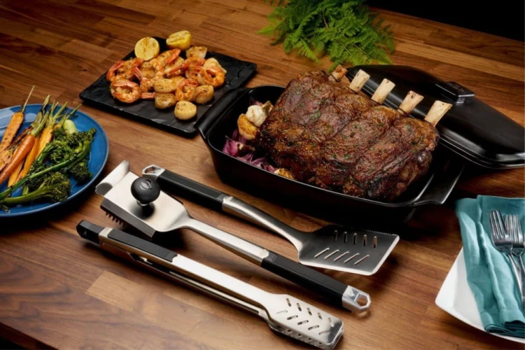 GATL006-Web-Gallery-09-Original_JPG-GATL006_BetterToolSet_Food2_InUse_Tools.jpg