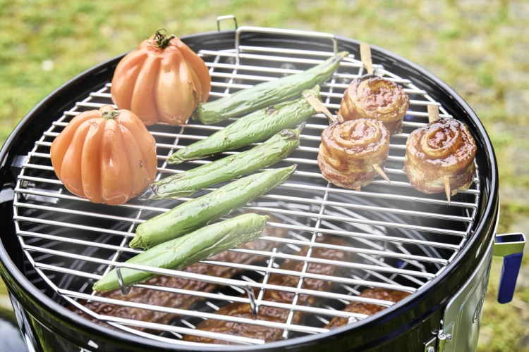 AS18K_WithFood9-1024x684-e0c913e.png