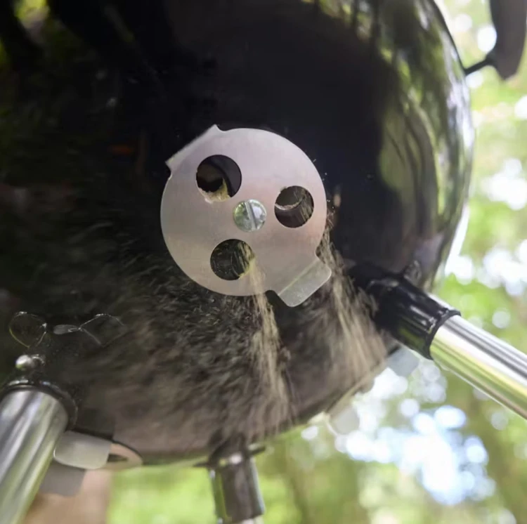 Grill węglowy Bar-B-Kettle 57 cm www.grille-bielsko.pl 4.jpg