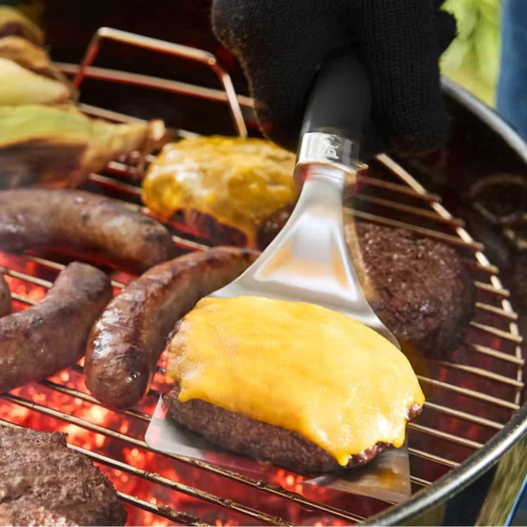 Grill węglowy Bar-B-Kettle 57 cm www.grille-bielsko.pl 7.jpg