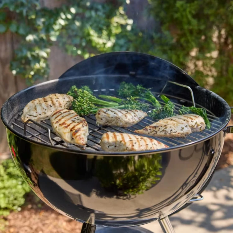 Grill węglowy Original Kettle 47 cm www.grille-bielsko.pl 5.jpg