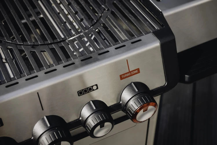 enders-grill-gazowy-monroe-ii-pro-3-sikr-turbo-836133-10.jpg
